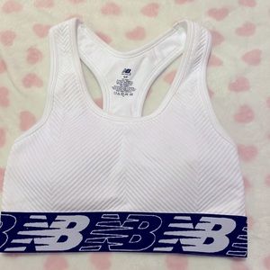 New balance sports bra never worn